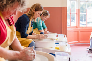 Five reasons to join a pottery class – Keeeps