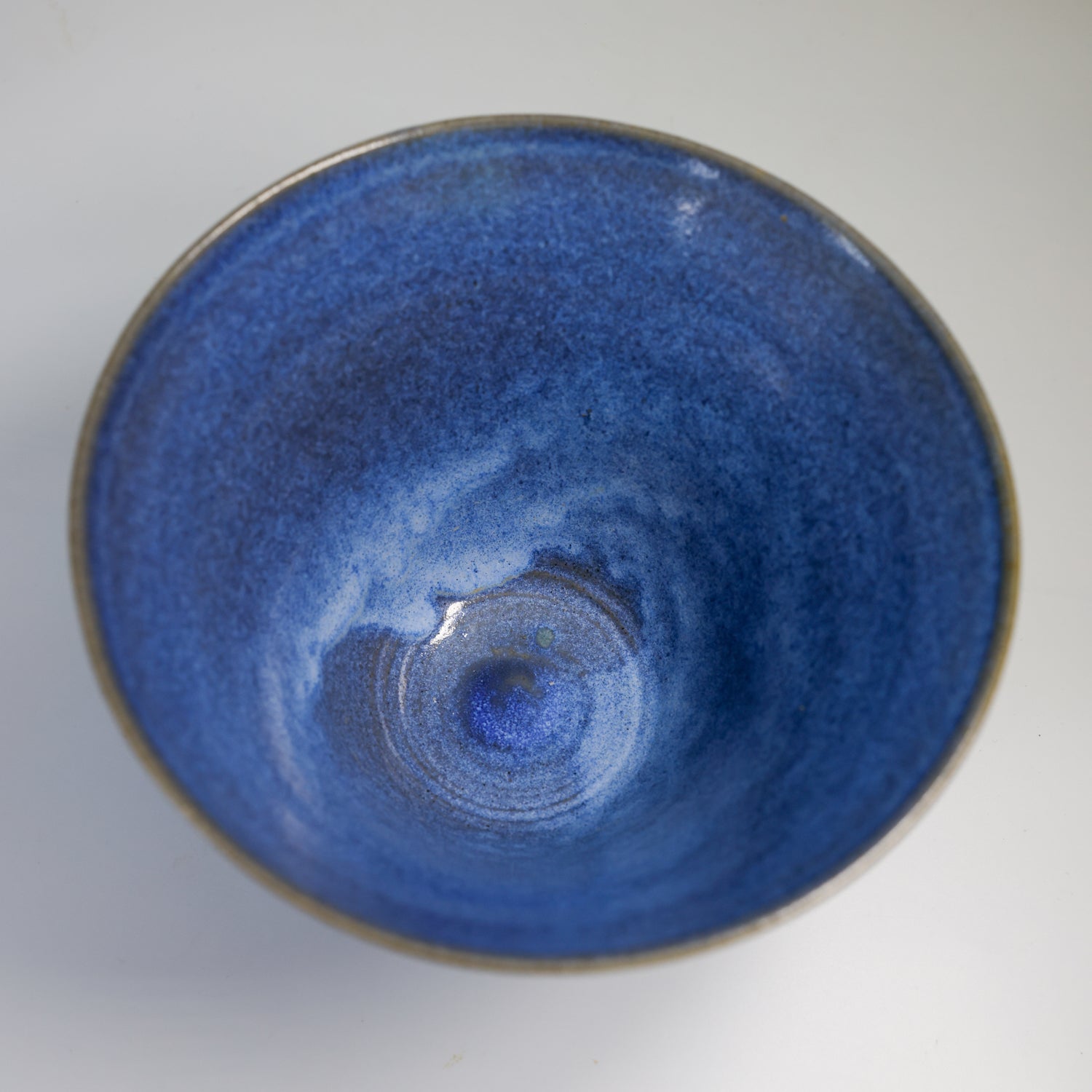 Conical serving bowl